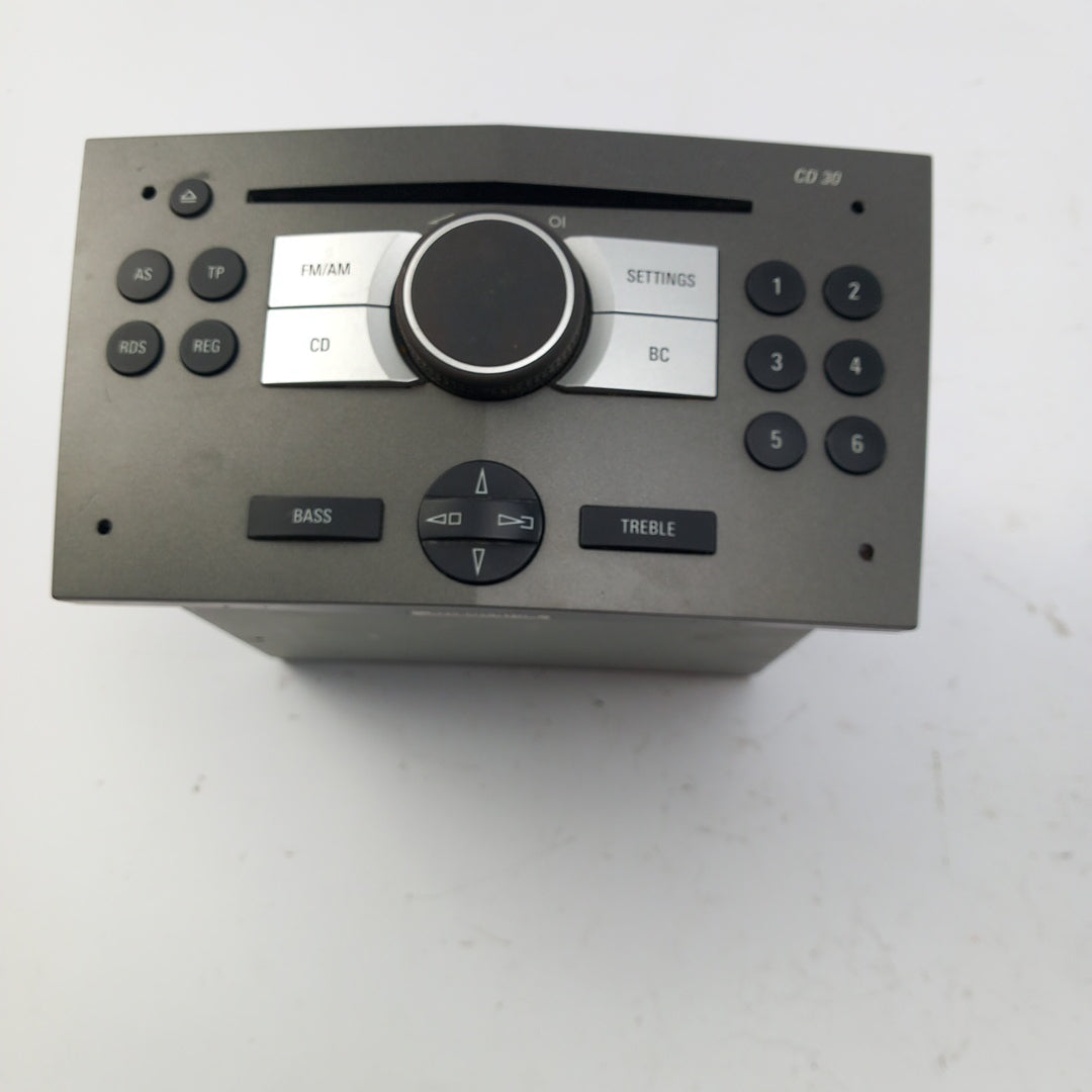 Радио CD 30 Blaupunkt черно Opel Astra H