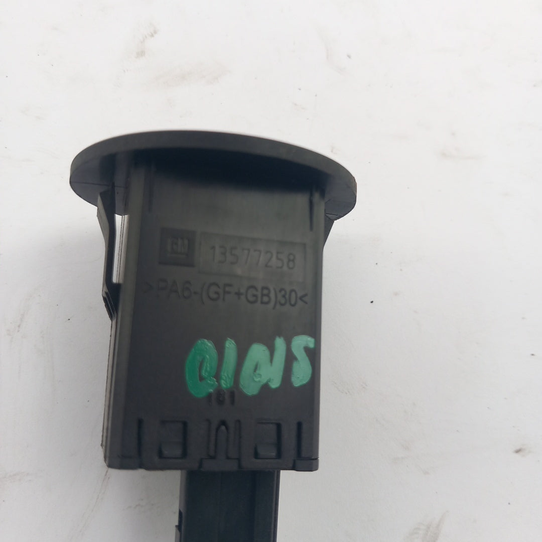 13577258