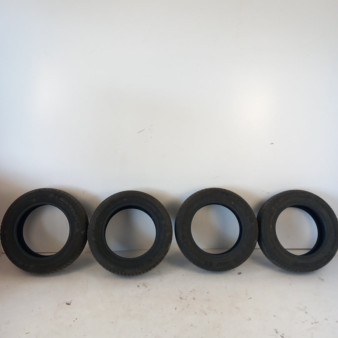 Комплект 4 броя летни гуми 185/65R15 88 H Michelin Energy Saver