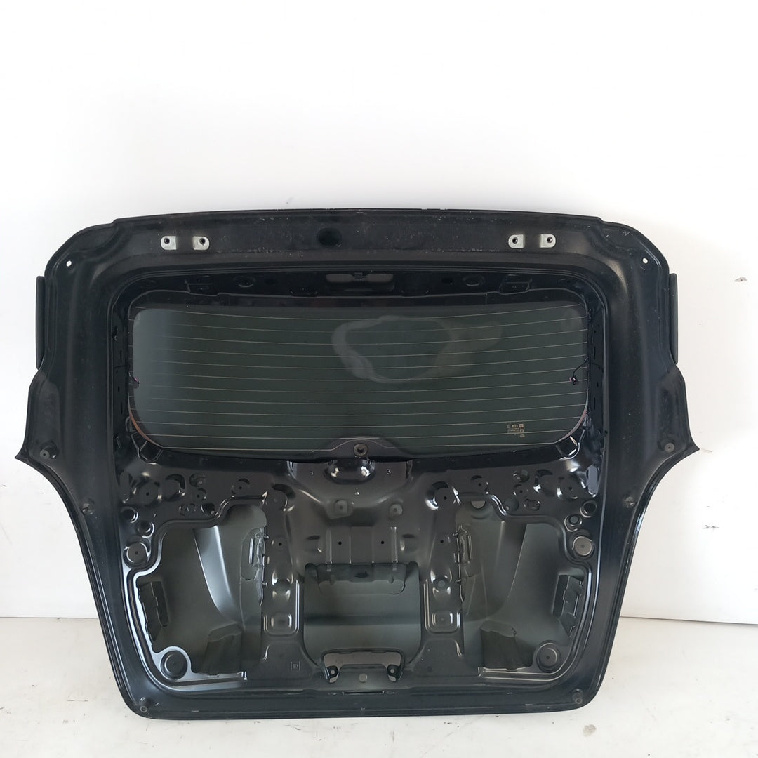 Капак багажник 22C / GAR Graphitschwarz Opel Mokka