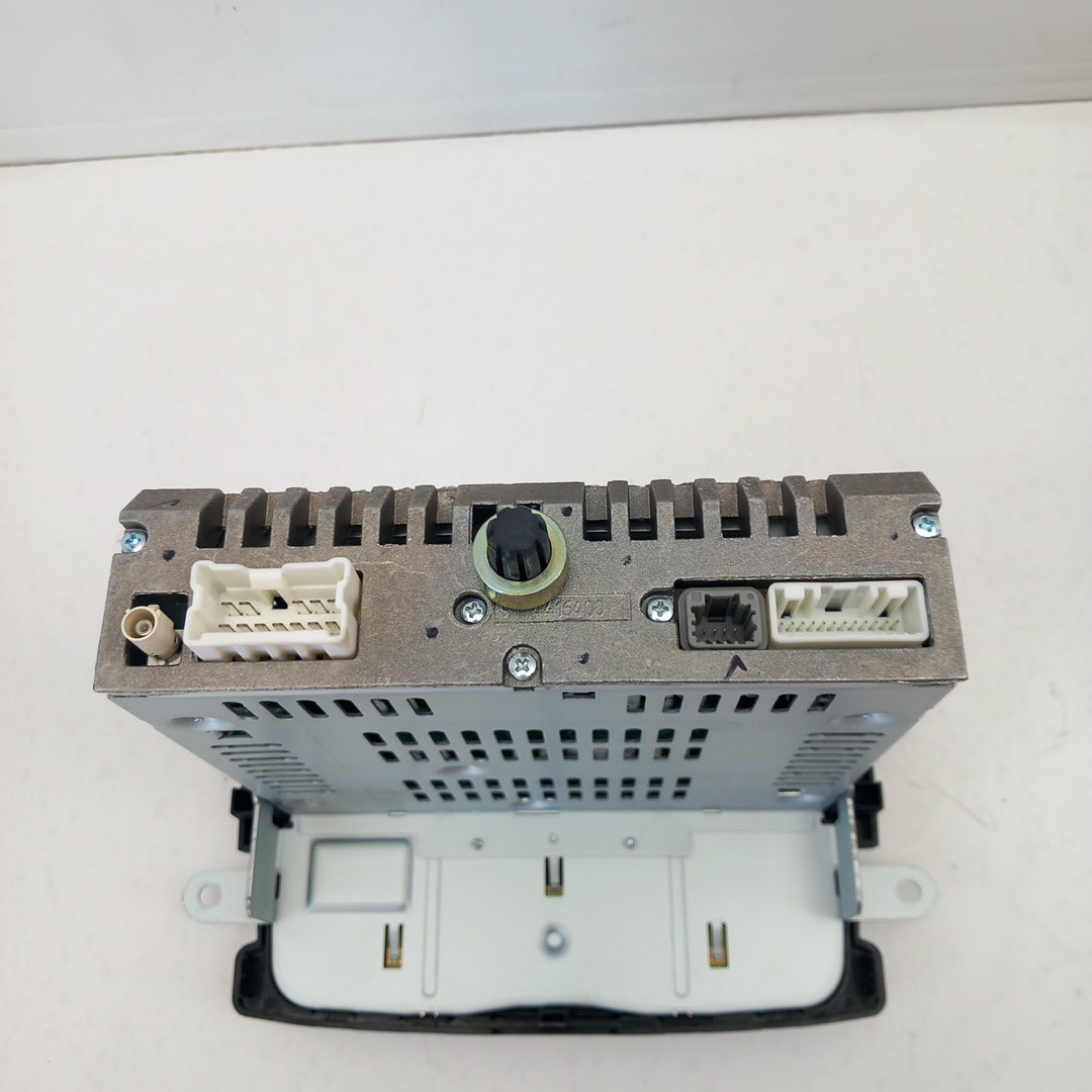 Радио USB AUX с код Dacia Duster I HS