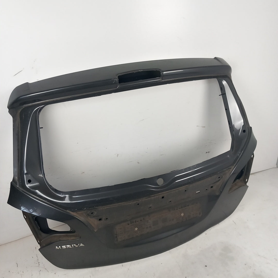 Капак на багажник пета врата без стълко Z177 Karbongrau Opel Meriva B с дефект