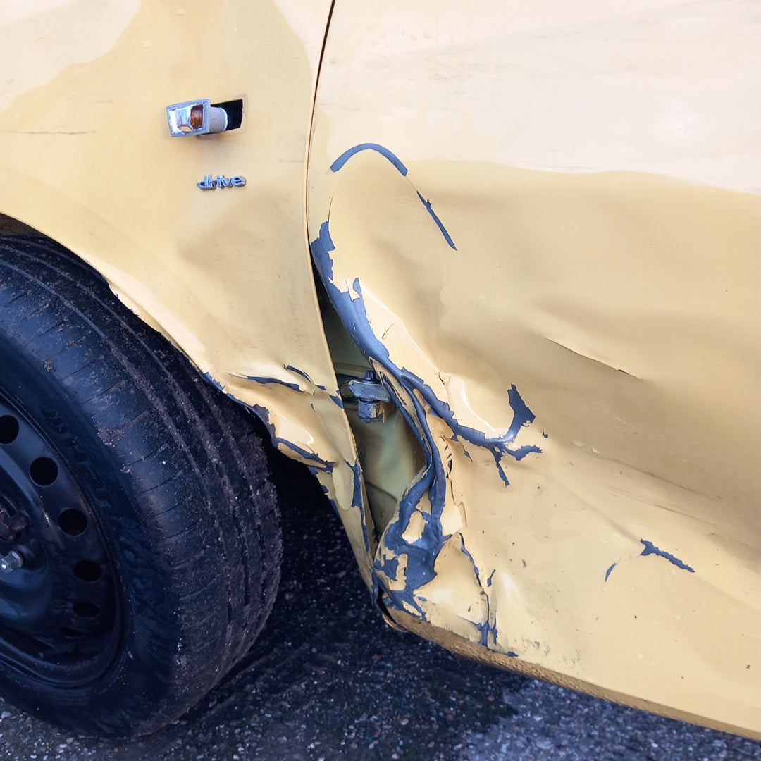 Opel Corsa E yellow 1,4 turbo 101 кс B14NEJ 2015 г./ X1501 снимки