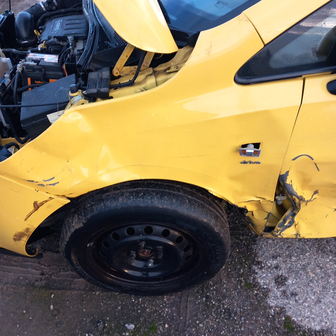 Opel Corsa E yellow 1,4 turbo 101 кс B14NEJ 2015 г./ X1501 снимки