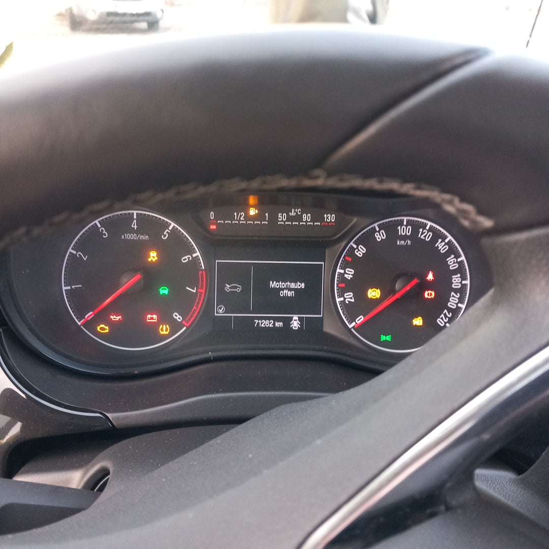 Opel Corsa E yellow 1,4 turbo 101 кс B14NEJ 2015 г./ X1501 снимки