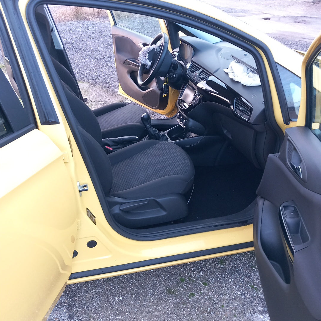Opel Corsa E yellow 1,4 turbo 101 кс B14NEJ 2015 г./ X1501 снимки