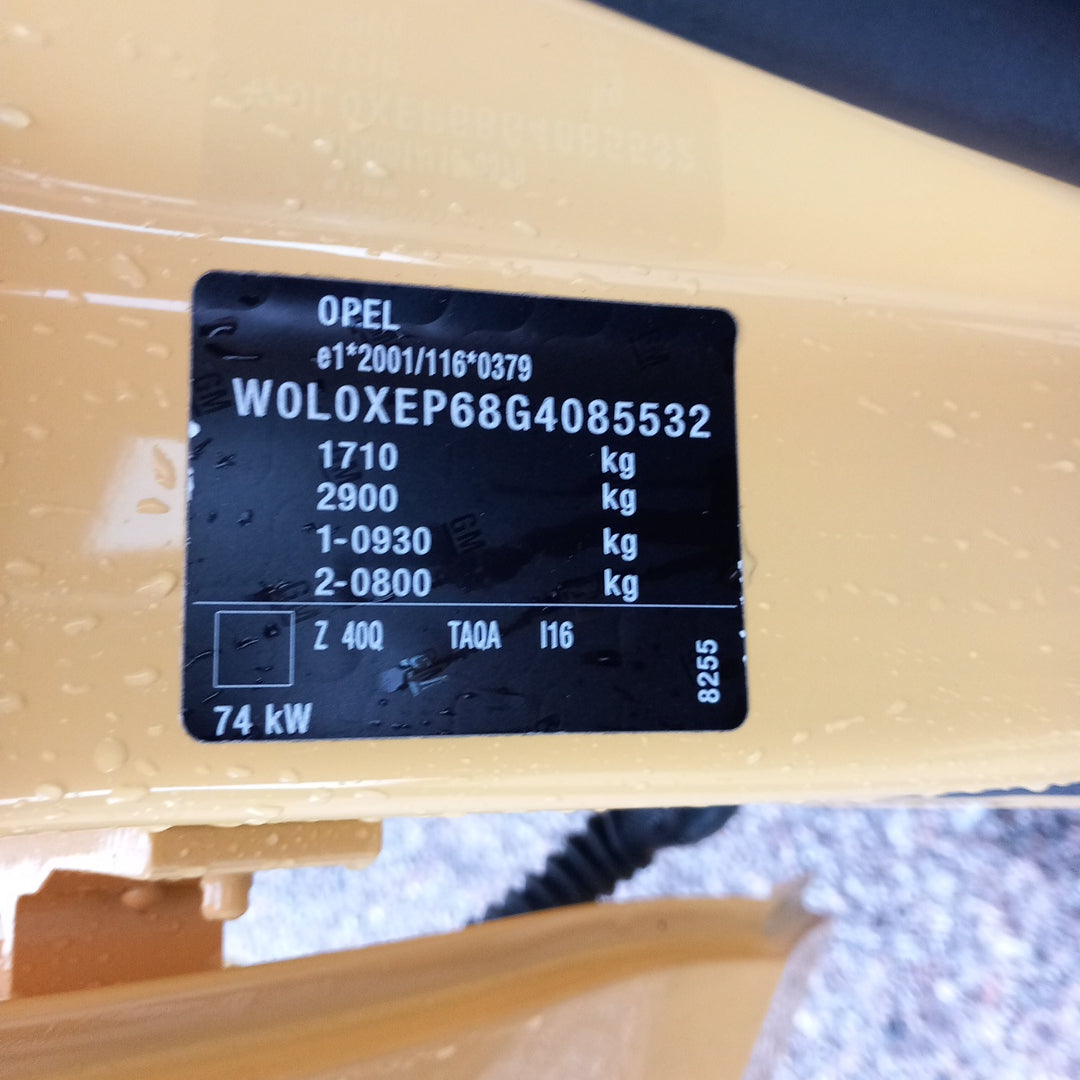 Opel Corsa E yellow 1,4 turbo 101 кс B14NEJ 2015 г./ X1501 снимки