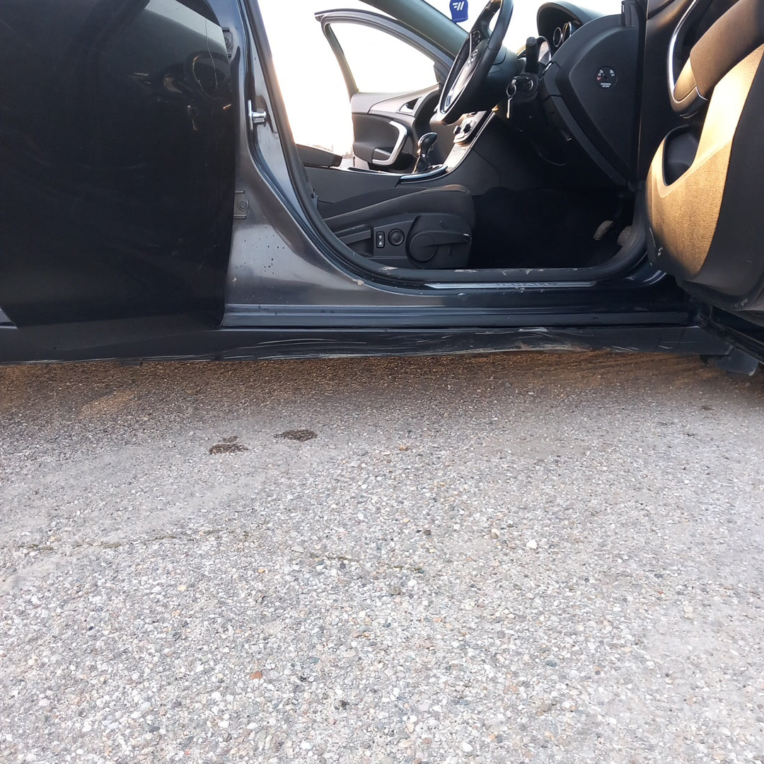 Opel Insignia A 2,0 CDTI A20DTH graphitе 2011 / G0912 снимки