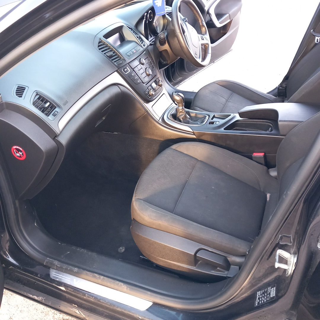 Opel Insignia A 2,0 CDTI A20DTH graphitе 2011 / G0912 снимки