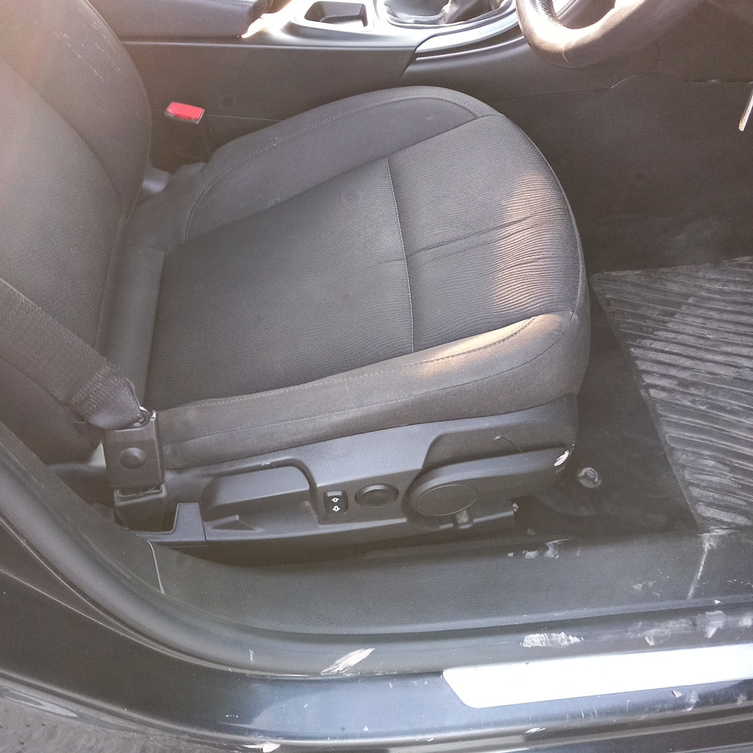 Opel Insignia A 2,0 CDTI A20DTH graphitе 2011 / G0912 снимки