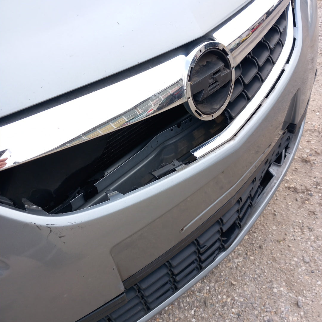 Opel Astra J 5-door 1,7 CDTI A17DTR Silver 2012 снимки/ P1014