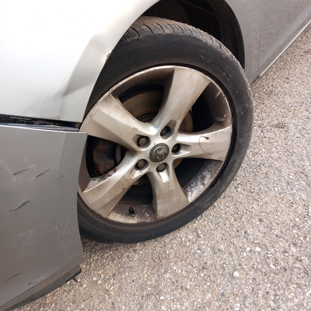 Opel Astra J 5-door 1,7 CDTI A17DTR Silver 2012 снимки/ P1014