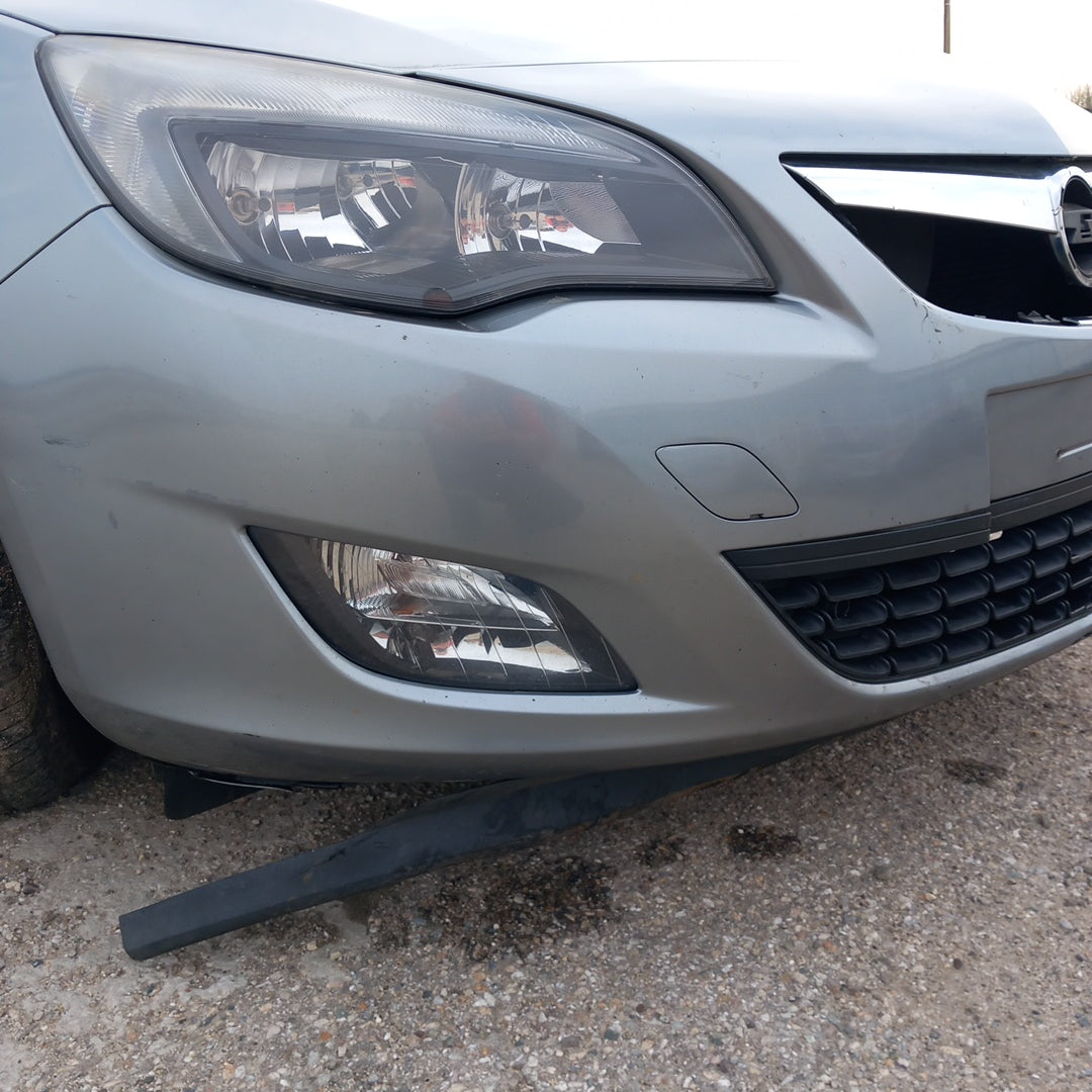 Opel Astra J 5-door 1,7 CDTI A17DTR Silver 2012 снимки/ P1014