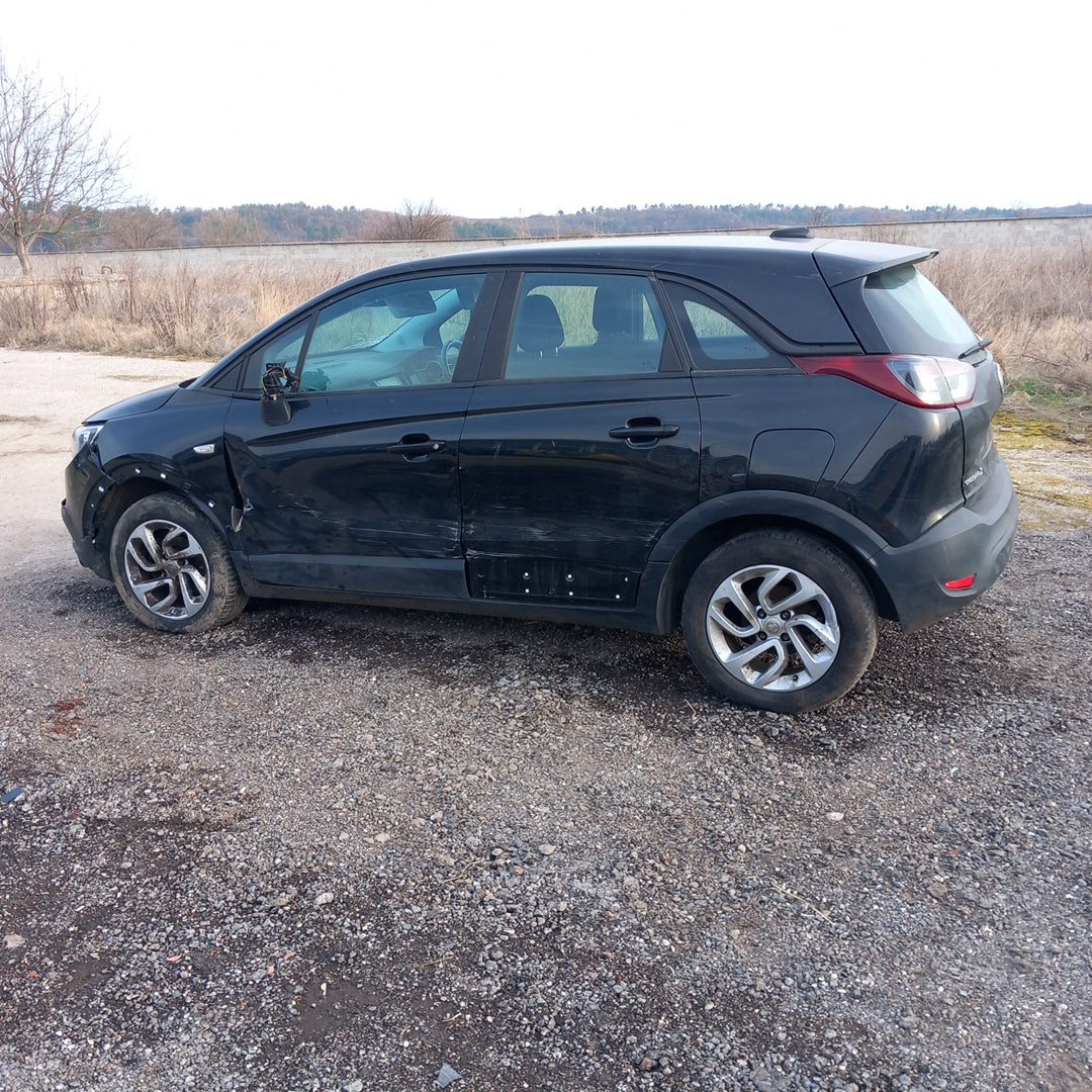 Opel Crossland X 1,6 CDTI B16DT 2017 снимки / P1701