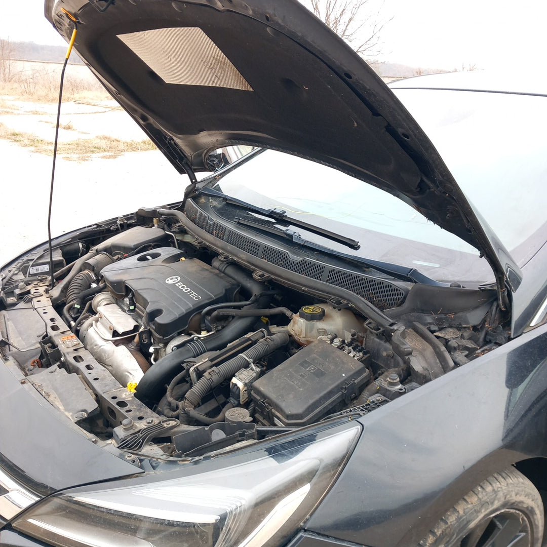 Opel Astra K 5-door 1,4 Turbo B14XFT 2015 снимки/ B1601