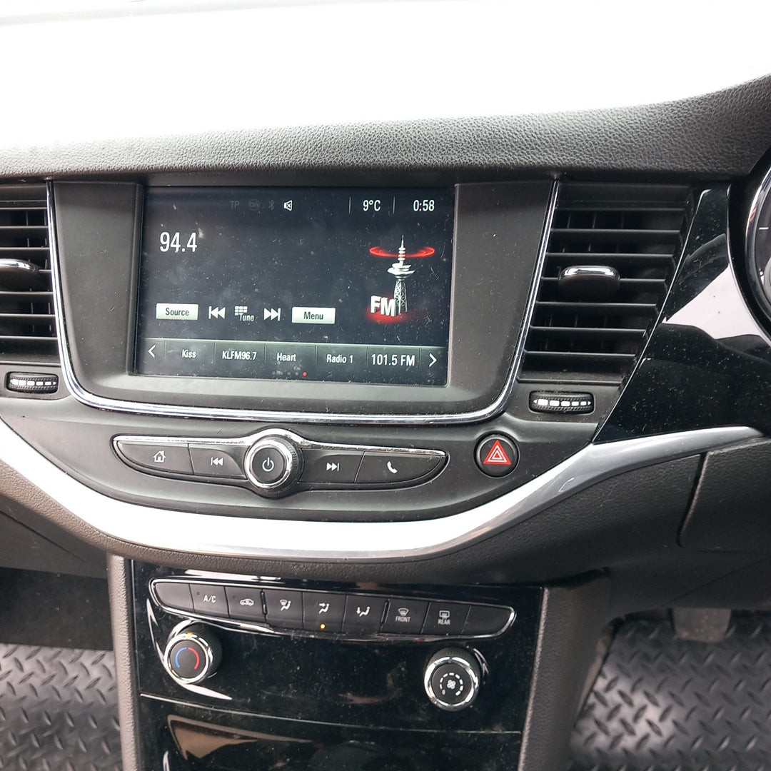 Opel Astra K 5-door 1,4 Turbo B14XFT 2015 снимки/ B1601