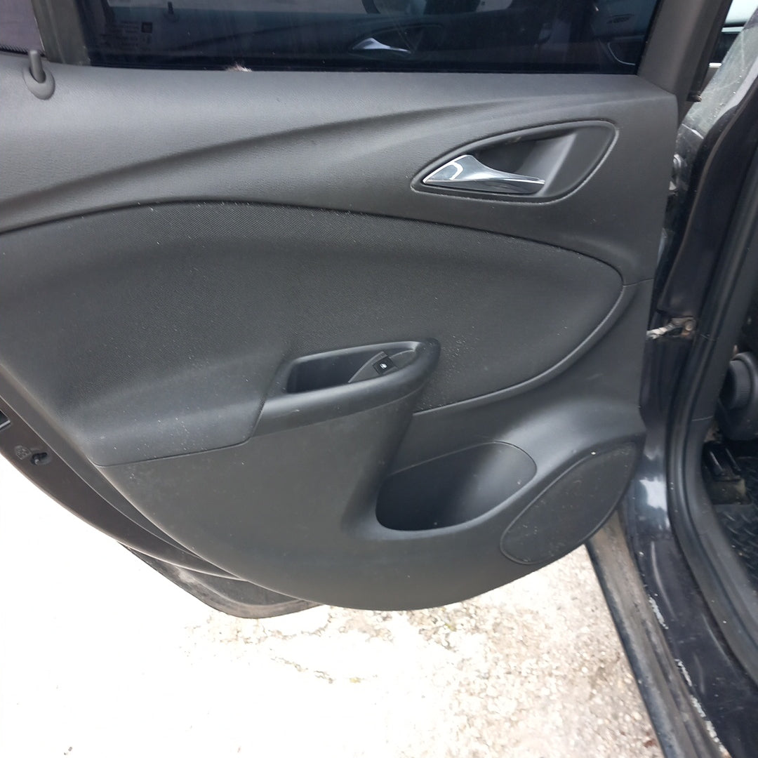 Opel Astra K 5-door 1,4 Turbo B14XFT 2015 снимки/ B1601