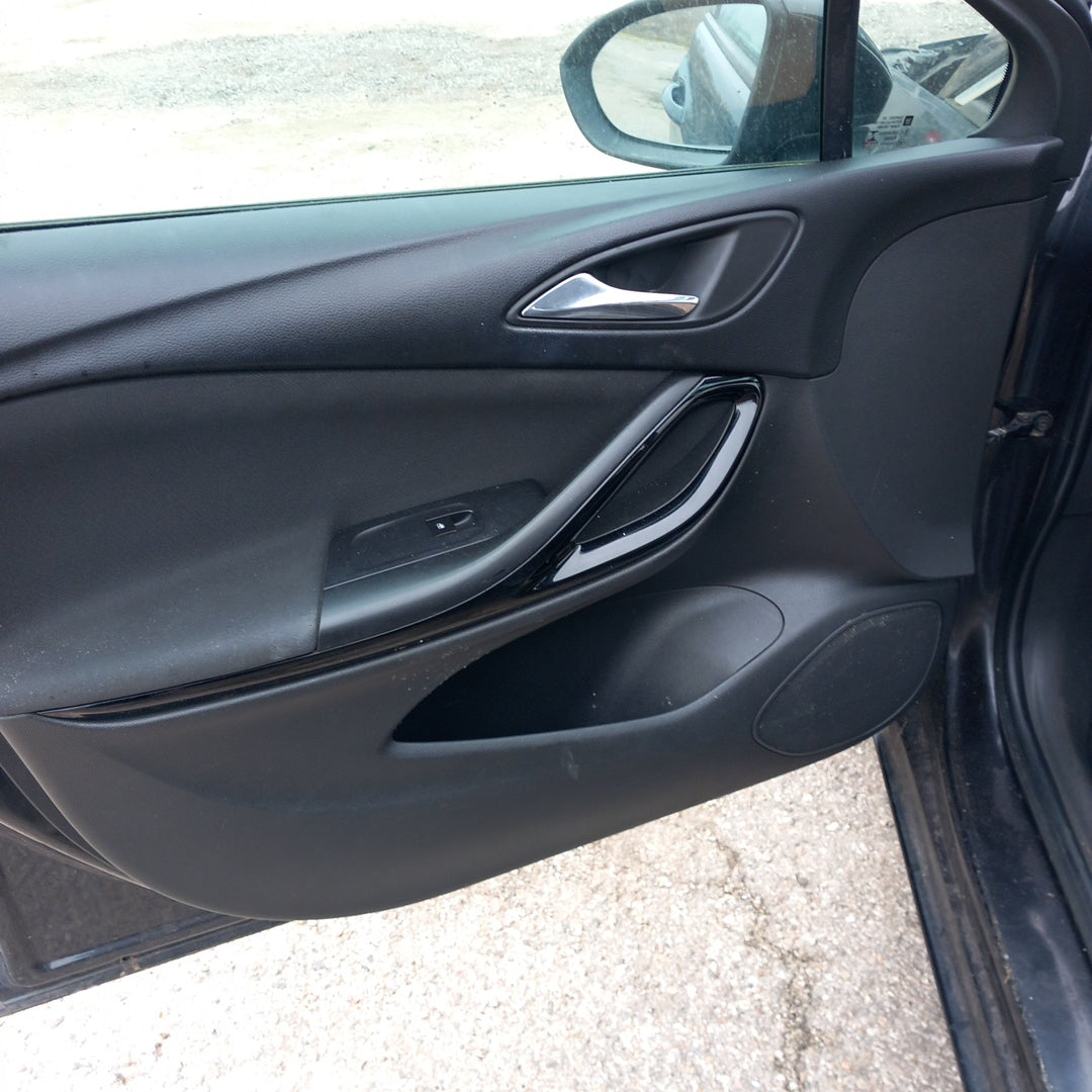 Opel Astra K 5-door 1,4 Turbo B14XFT 2015 снимки/ B1601