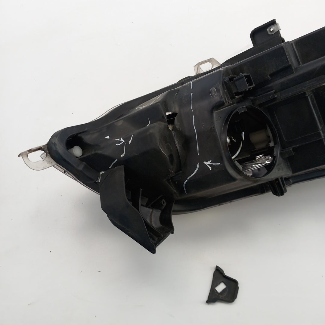 Фар ляв RHD schwarz nicht original Opel Astra J