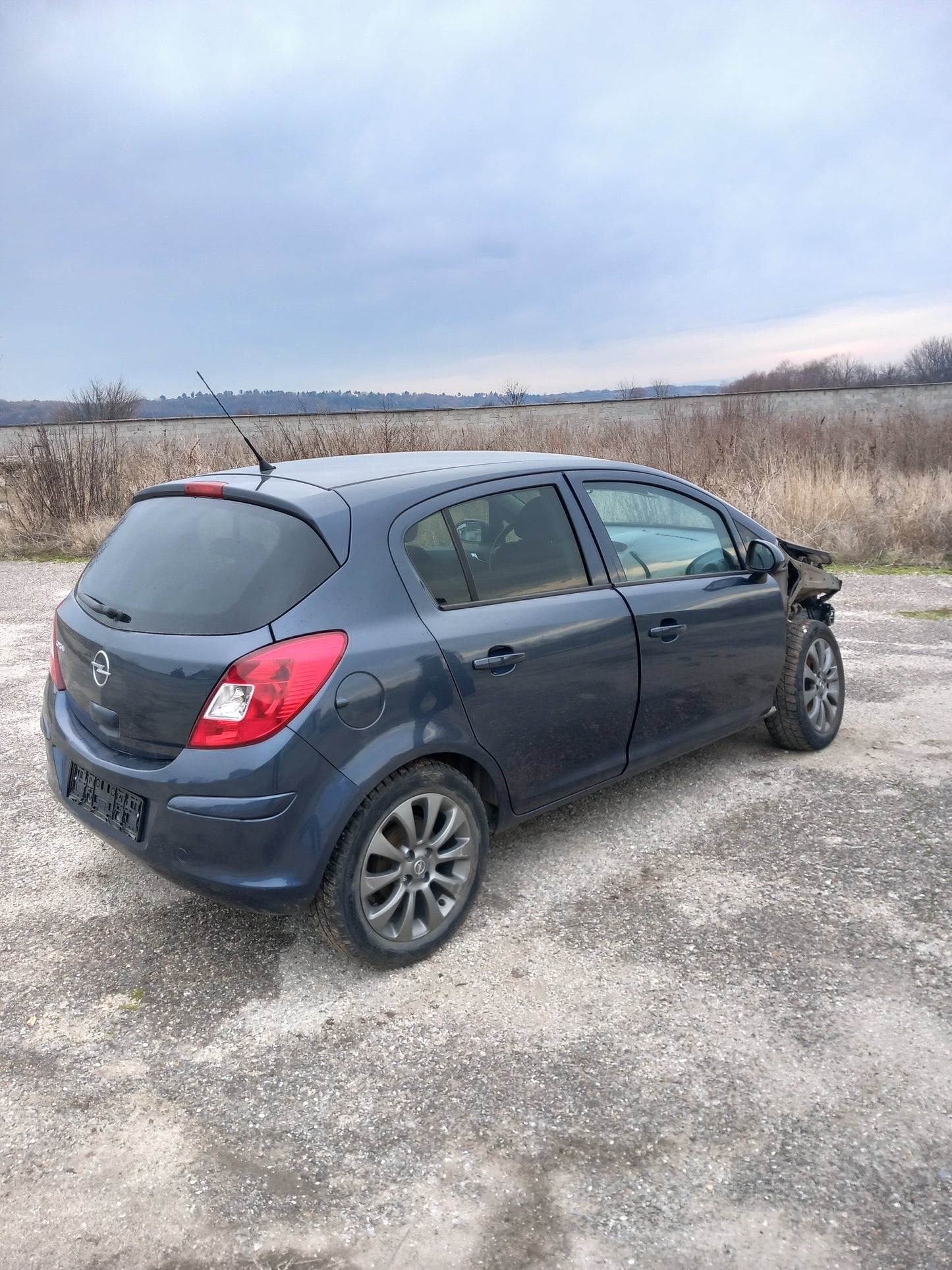 Opel Corsa D 1,2 A12XER metro blue 4/5 doors 2010 / S0721 снимки