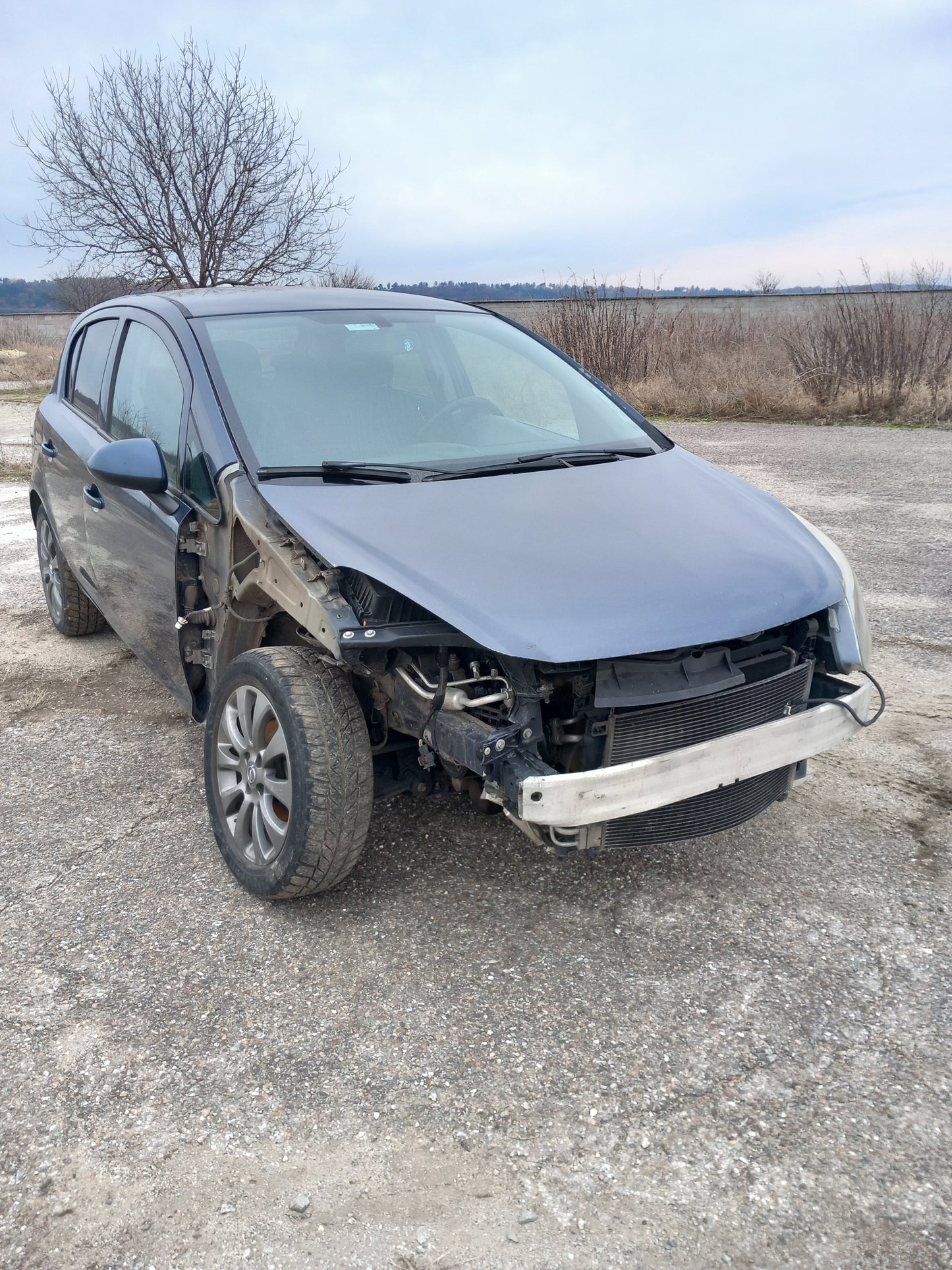 Opel Corsa D 1,2 A12XER metro blue 4/5 doors 2010 / S0721 снимки