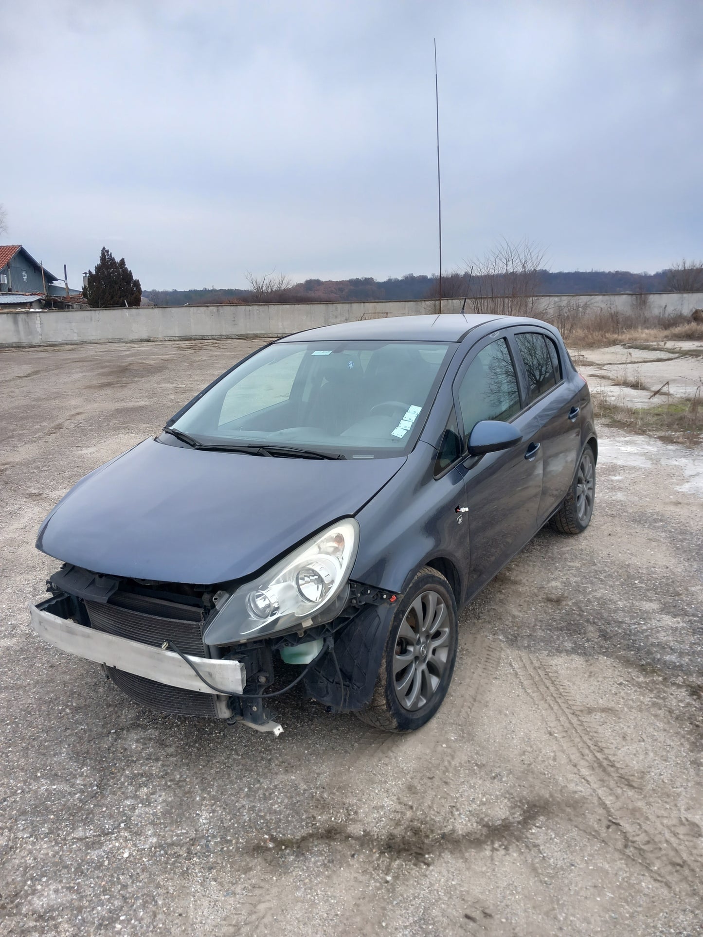 Opel Corsa D 1,2 A12XER metro blue 4/5 doors 2010 / S0721 снимки