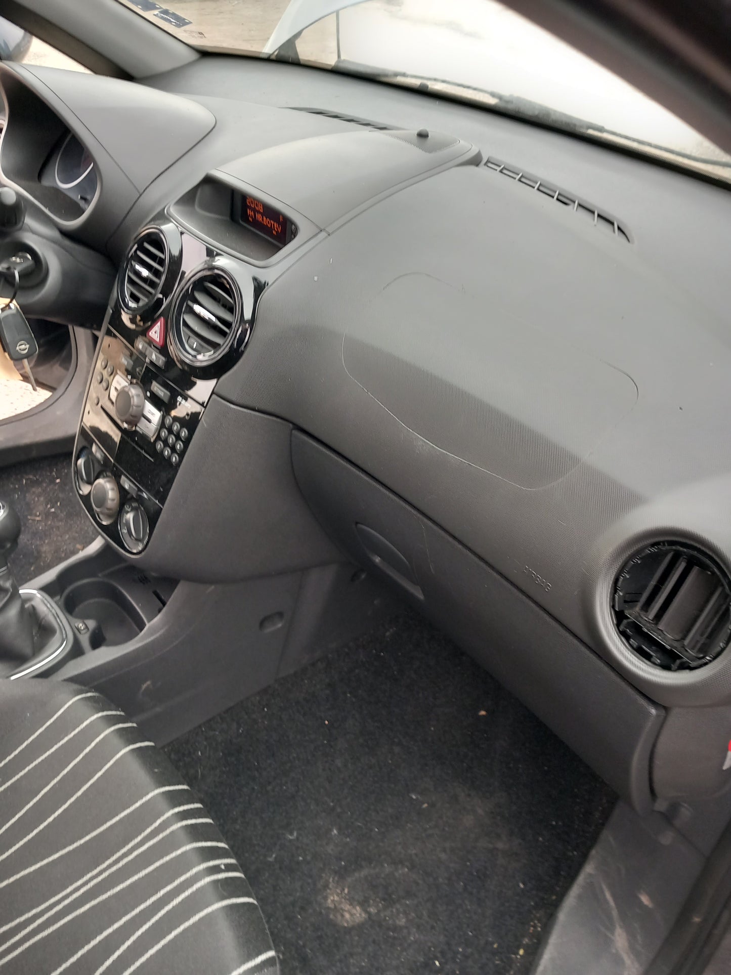 Opel Corsa D 1,2 A12XER metro blue 4/5 doors 2010 / S0721 снимки