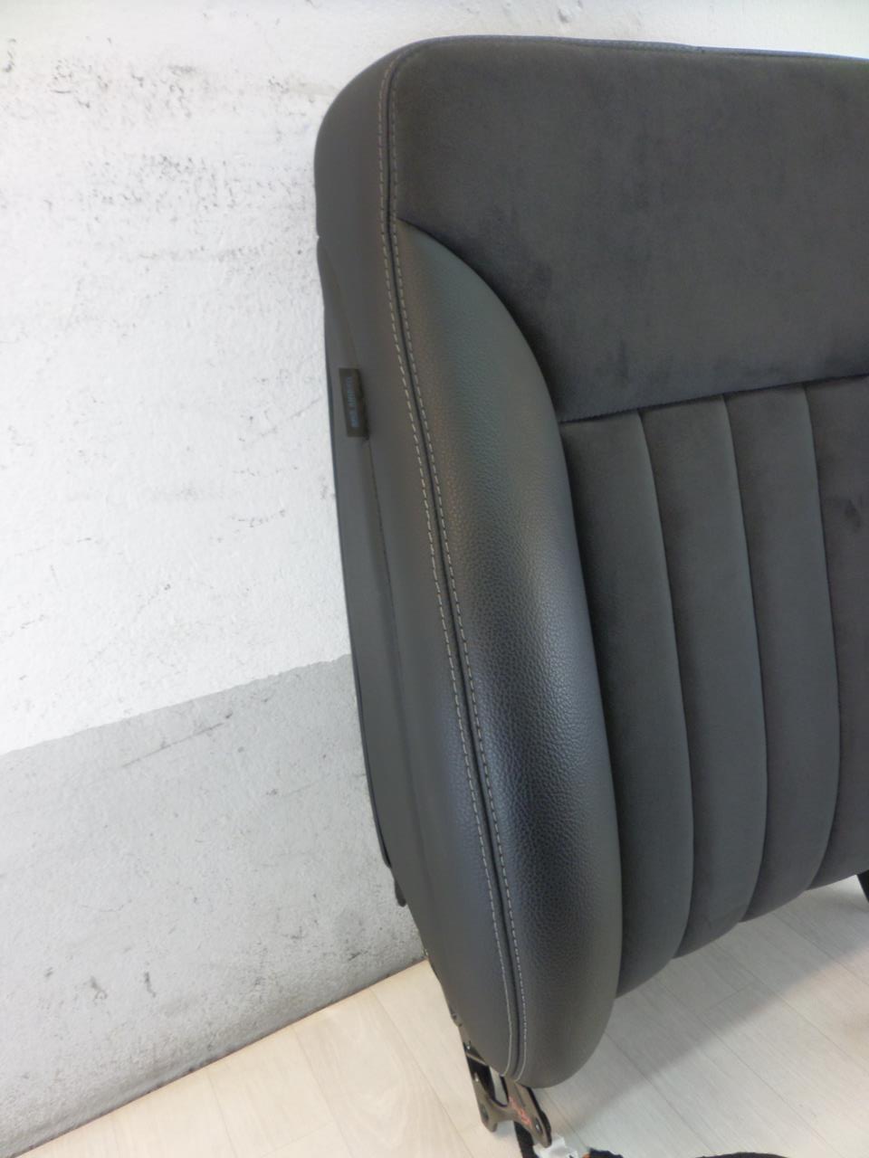 Ел. Облегалка алкантара отопление предна дясна Mercedes Benz W251 A2519105847