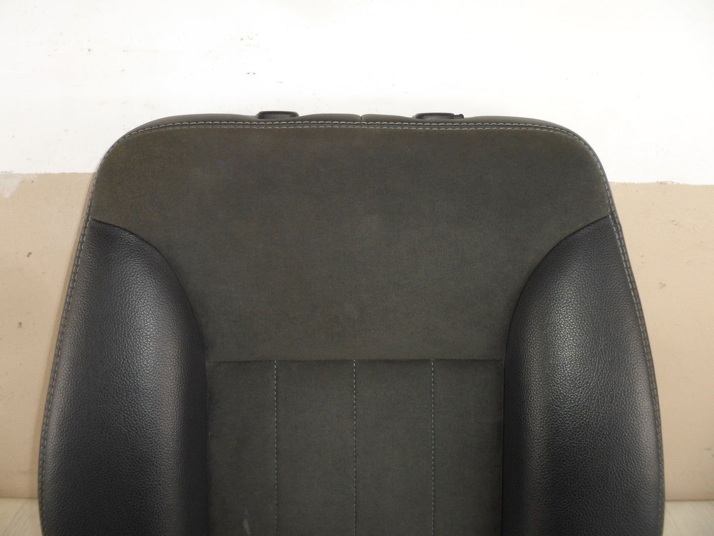 Облегалка за седалка облегалка задна дясна Mercedes W251 A2519206247
