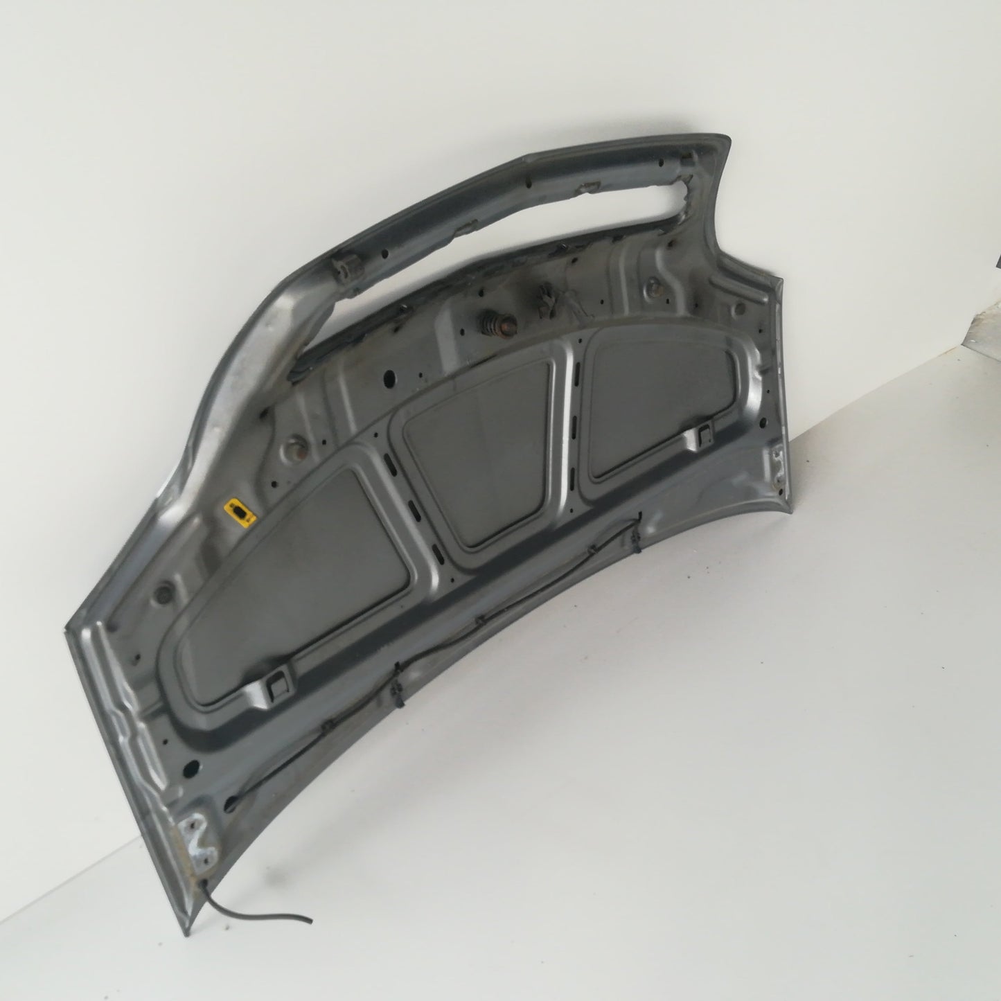 Преден капак сив металик Z163 Opel Meriva A