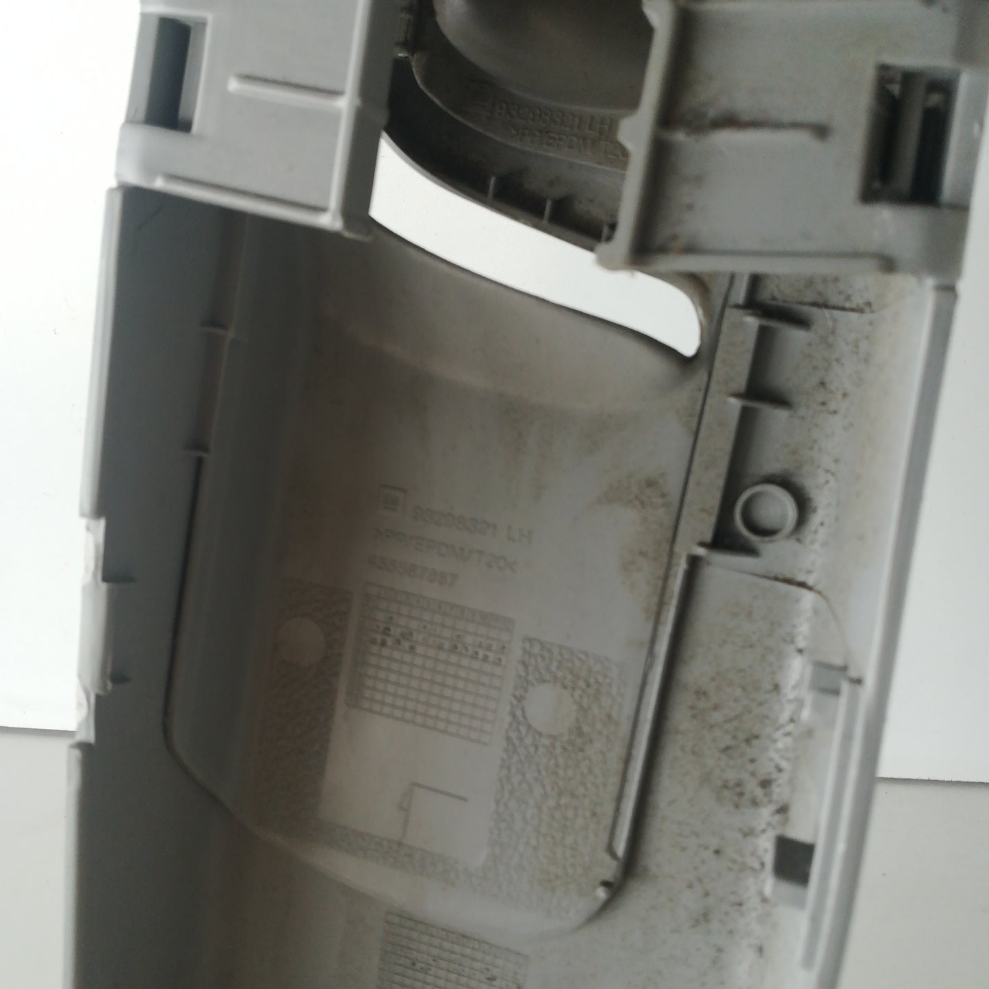 Капак горен ляв средна колона Opel Meriva A