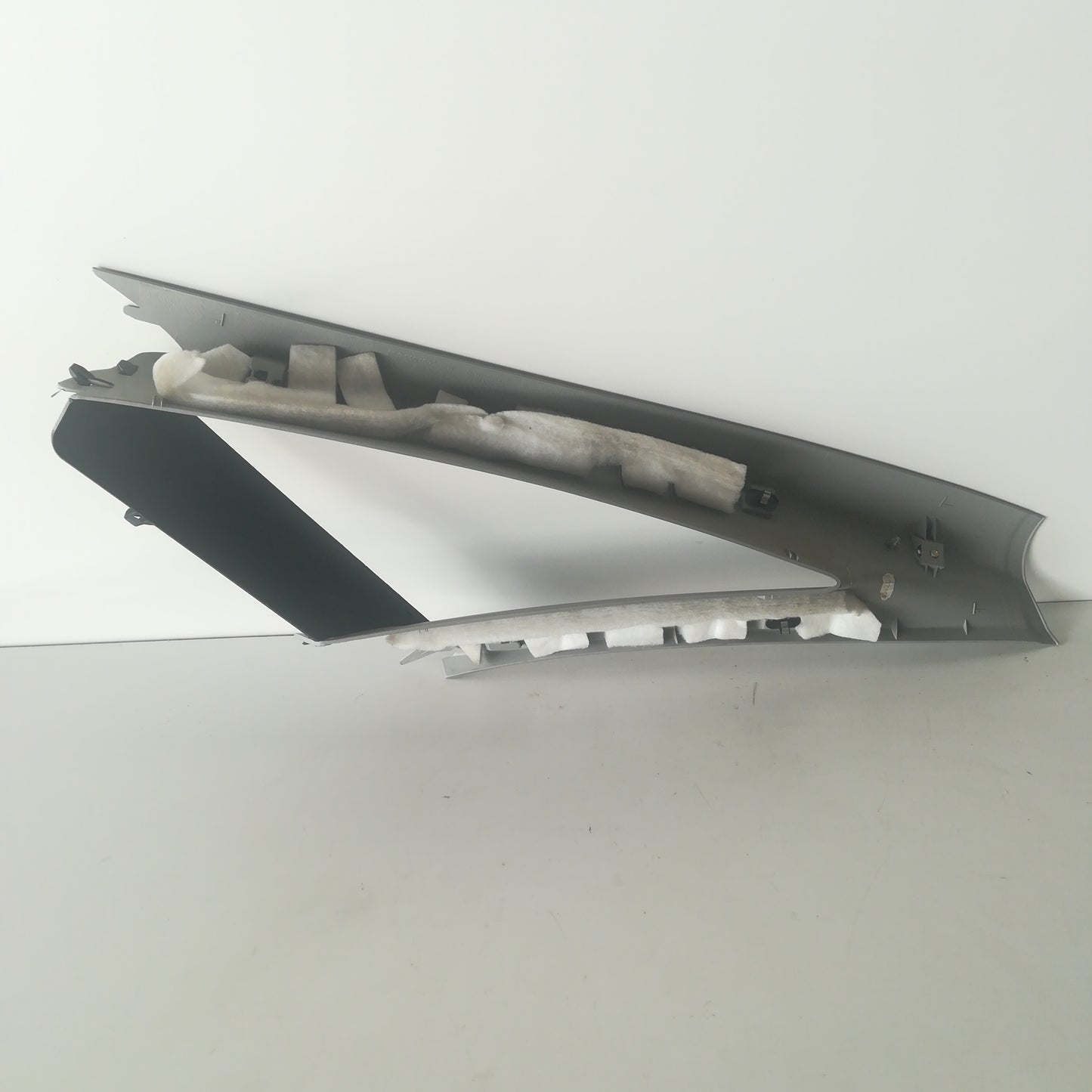 Лайсна лява предна колона Opel Meriva A