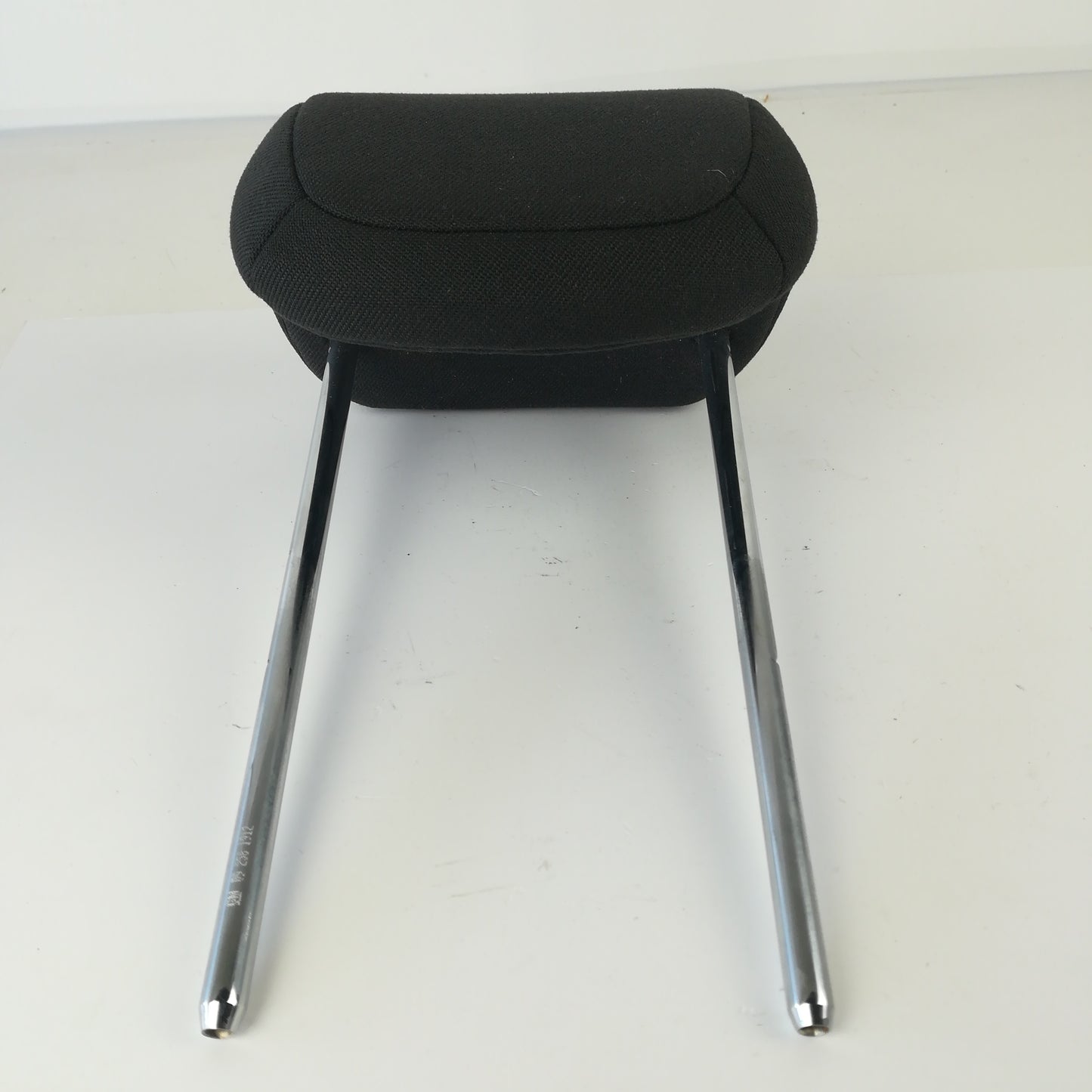 Подглавник заден ляв десен код тапицерия TABL Opel Corsa D