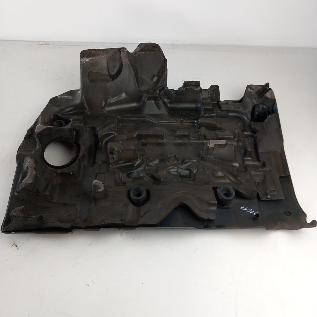Капак двигател Opel Astra J 2,0 CDTI