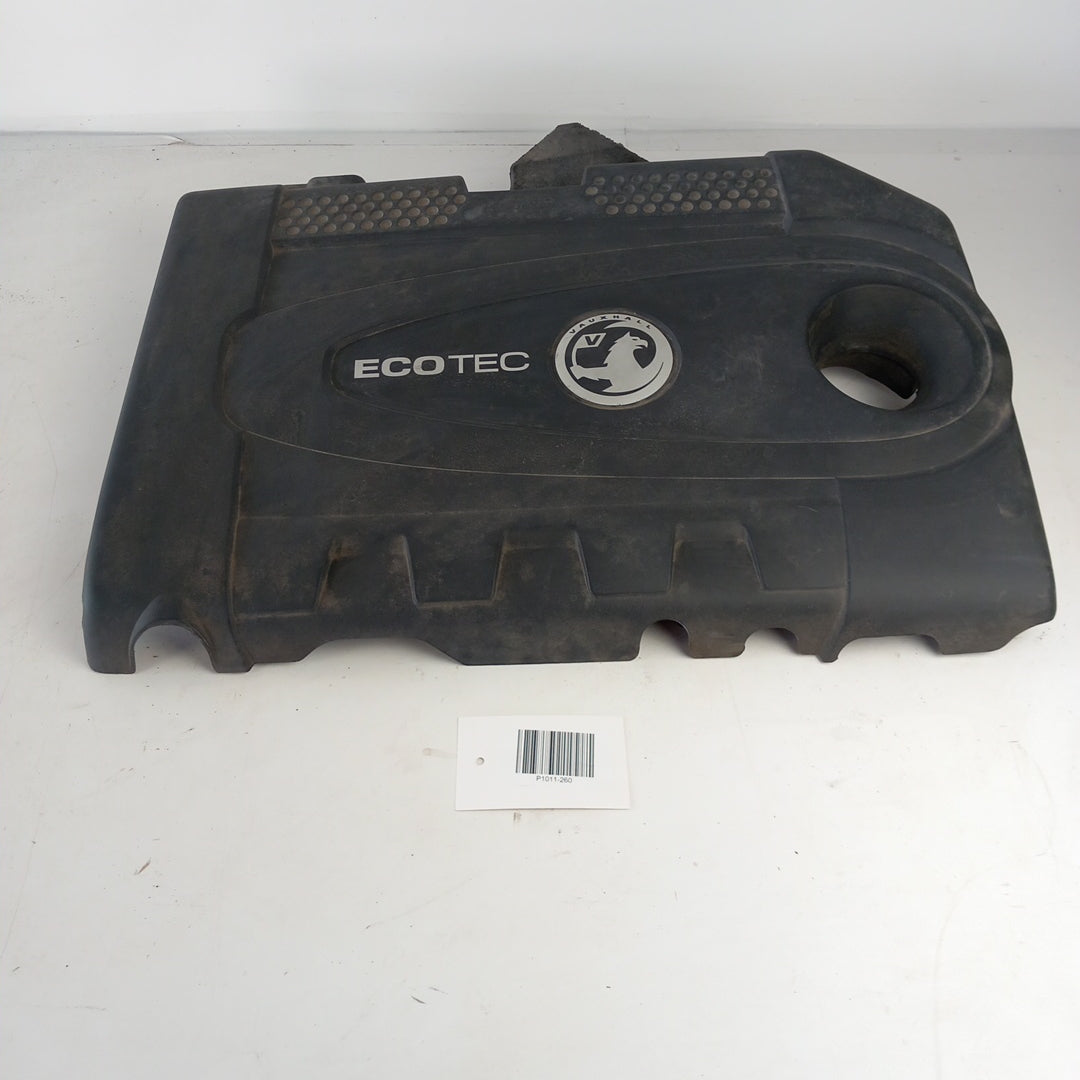 Капак двигател Opel Astra J 2,0 CDTI