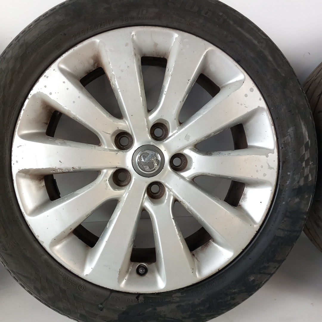 Комплект 17" цола алуминиеви джанти 17x7 HT 5x115 Opel Astra J