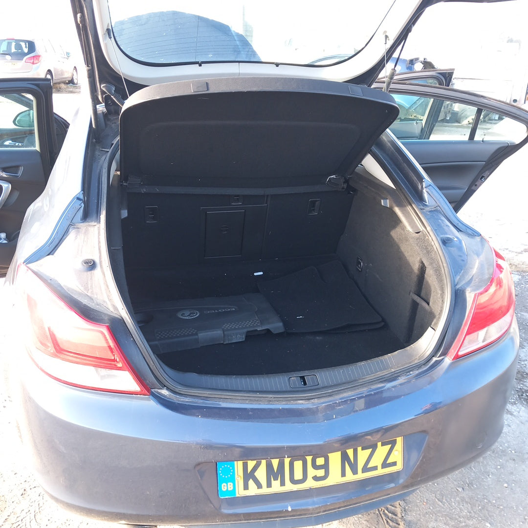 Opel Insignia A 2,0 CDTI A20DTJ blue 2009 / G0908 снимки