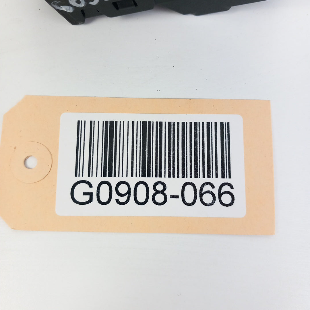 Бутон копче за ел. стъкло предна дясна врата Opel Insignia A