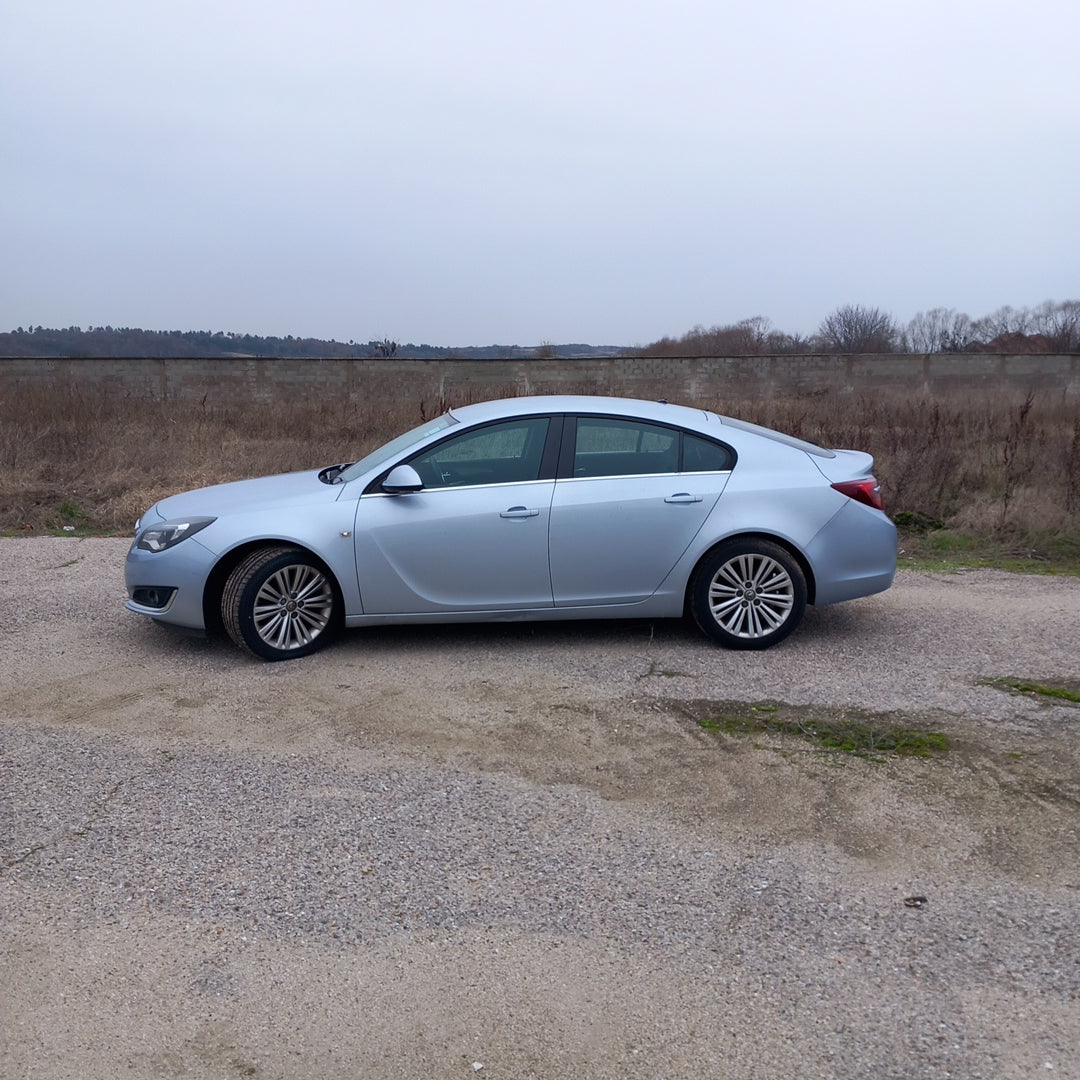 Opel Insignia A Facelift 2,0 CDTI A20DTE Silver 2015 / G0910 снимки