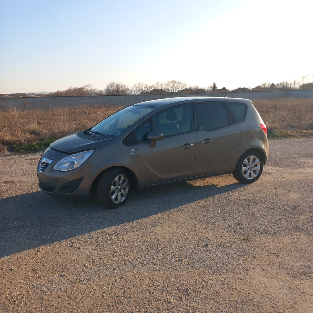 Opel Meriva B 1,7 CDTI A17DTS Brown 2011 / S1008 снимки
