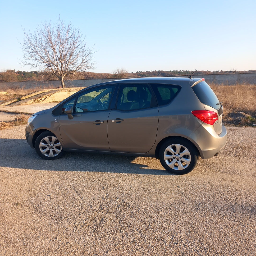 Opel Meriva B 1,7 CDTI A17DTS Brown 2011 / S1008 снимки