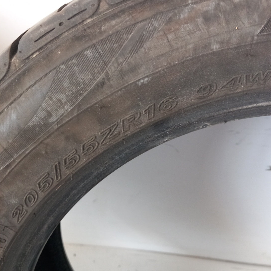 205/55/ZR16 94W