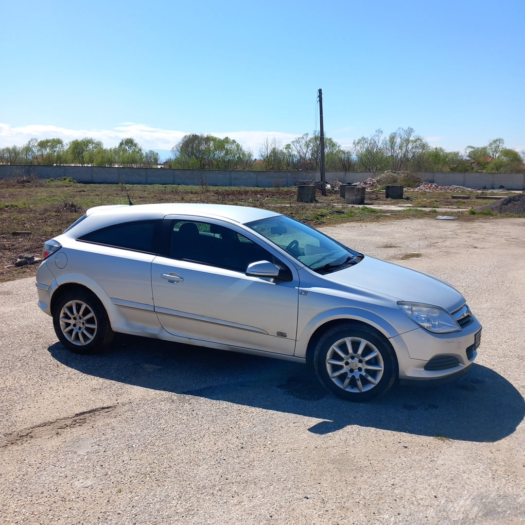 Opel Astra H GTC 1,8 Z18XE Silver / А0421 снимки