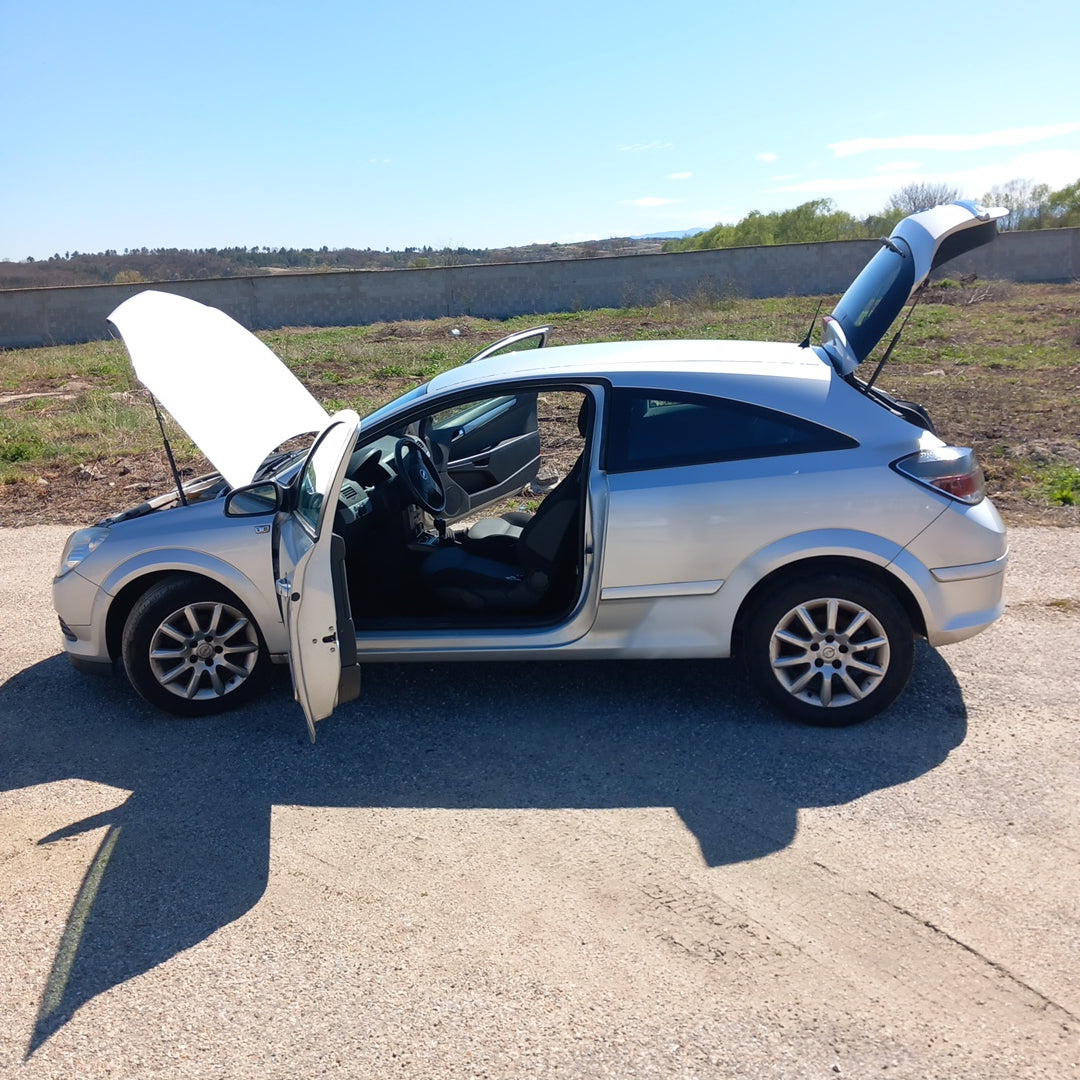 Opel Astra H GTC 1,8 Z18XE Silver / А0421 снимки