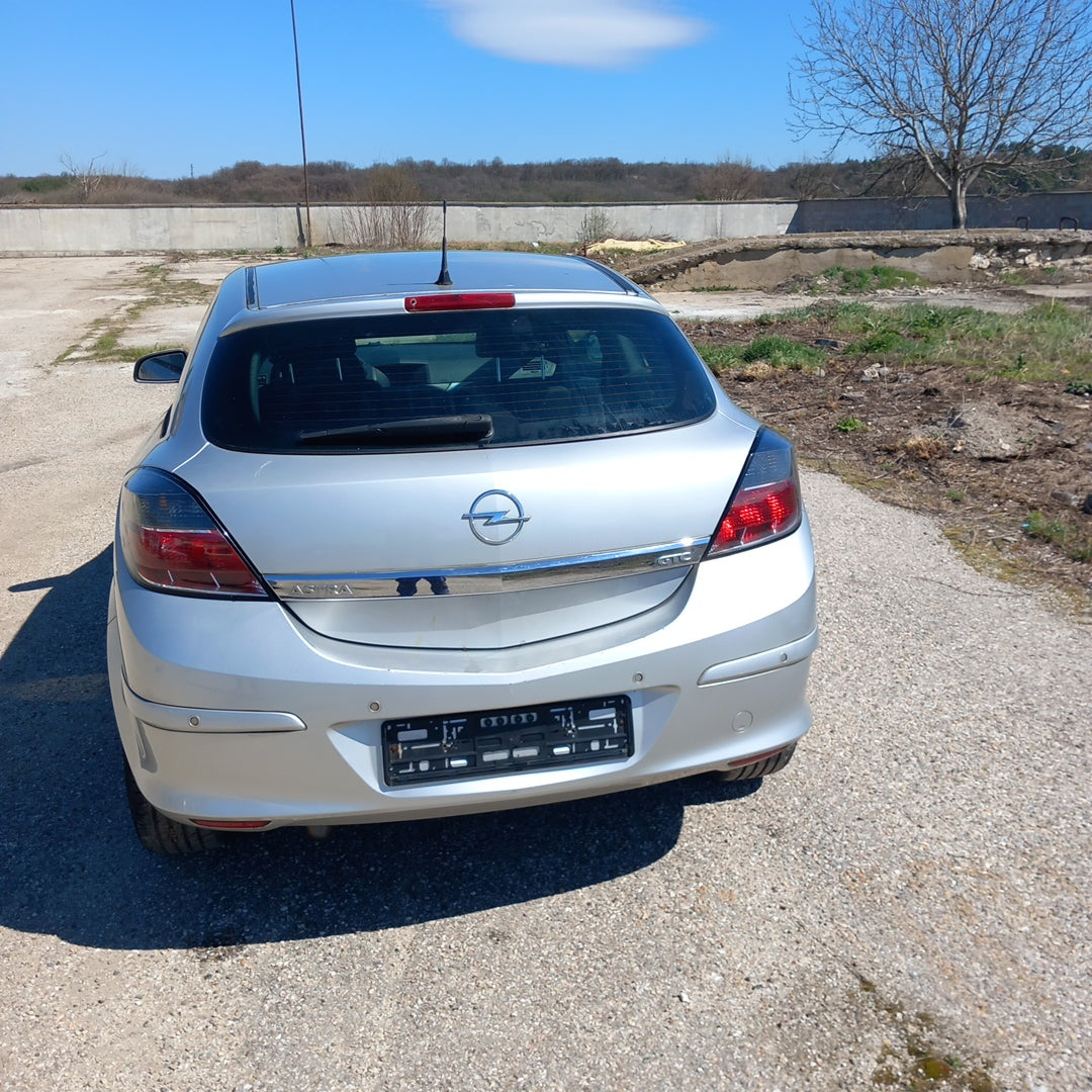 Opel Astra H GTC 1,8 Z18XE Silver / А0421 снимки