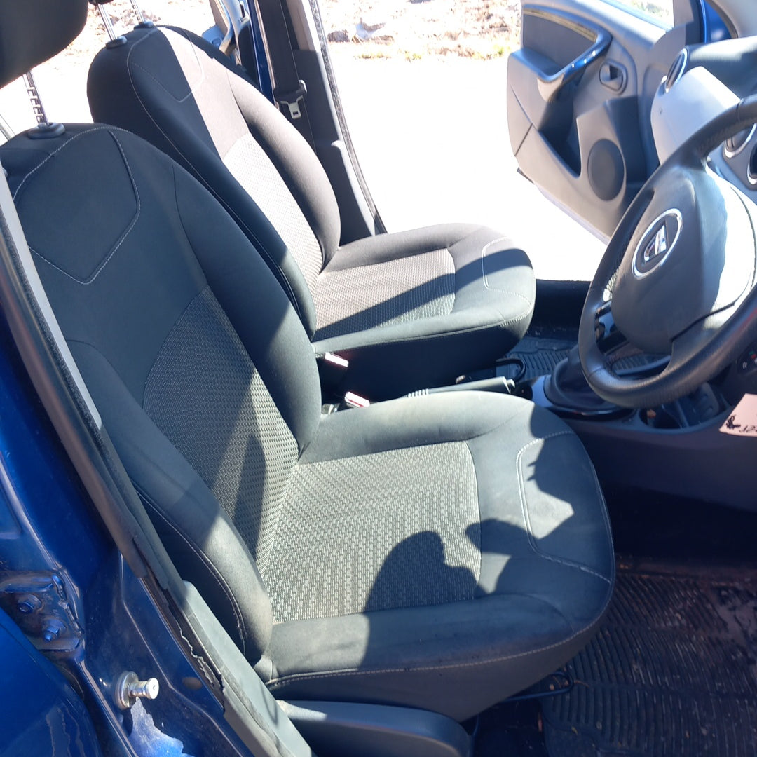 Dacia Duster I HS 1,5 dCi 110 Blue 2013 / DDHS1 Снимки