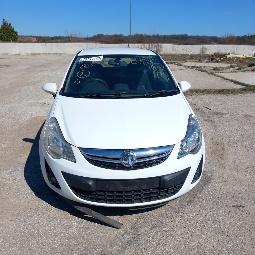 Opel Corsa D 1,4 Facelift A14XER white 3-doors 2011 / S0720 снимки