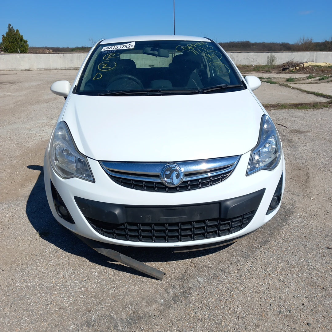 Opel Corsa D 1,4 Facelift A14XER white 3-doors 2011 / S0720 снимки