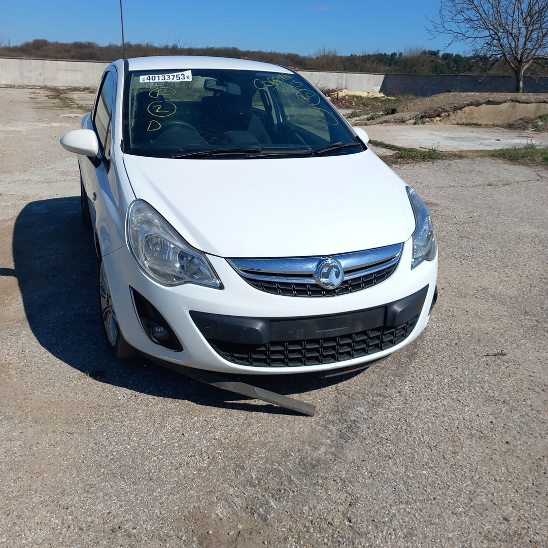 Opel Corsa D 1,4 Facelift A14XER white 3-doors 2011 / S0720 снимки