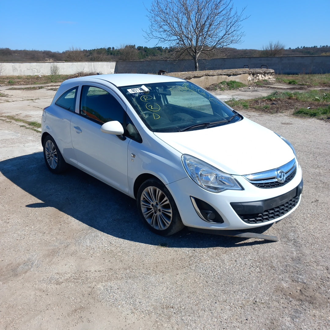 Opel Corsa D 1,4 Facelift A14XER white 3-doors 2011 / S0720 снимки